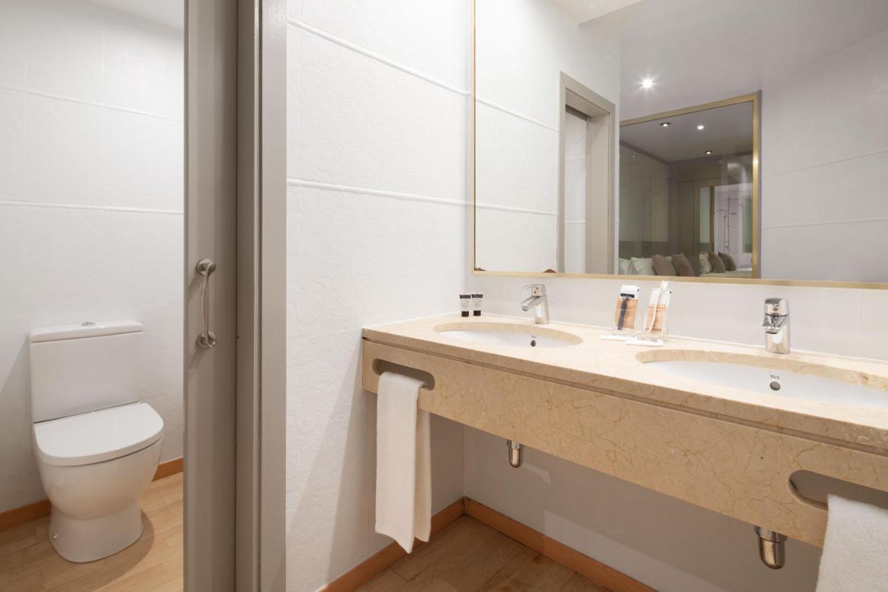 Hotel Punt 14 Gavà Exteriör bild