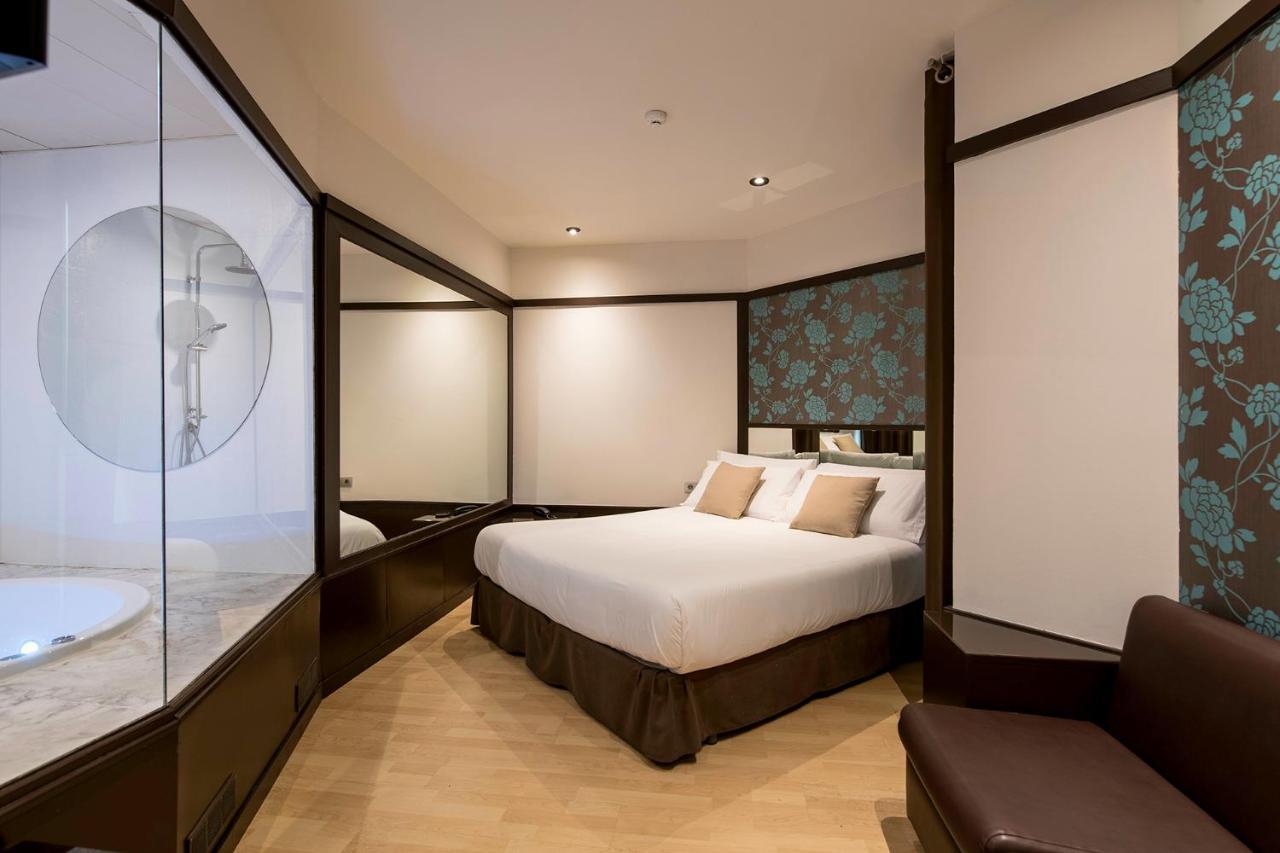 Hotel Punt 14 Gavà Exteriör bild